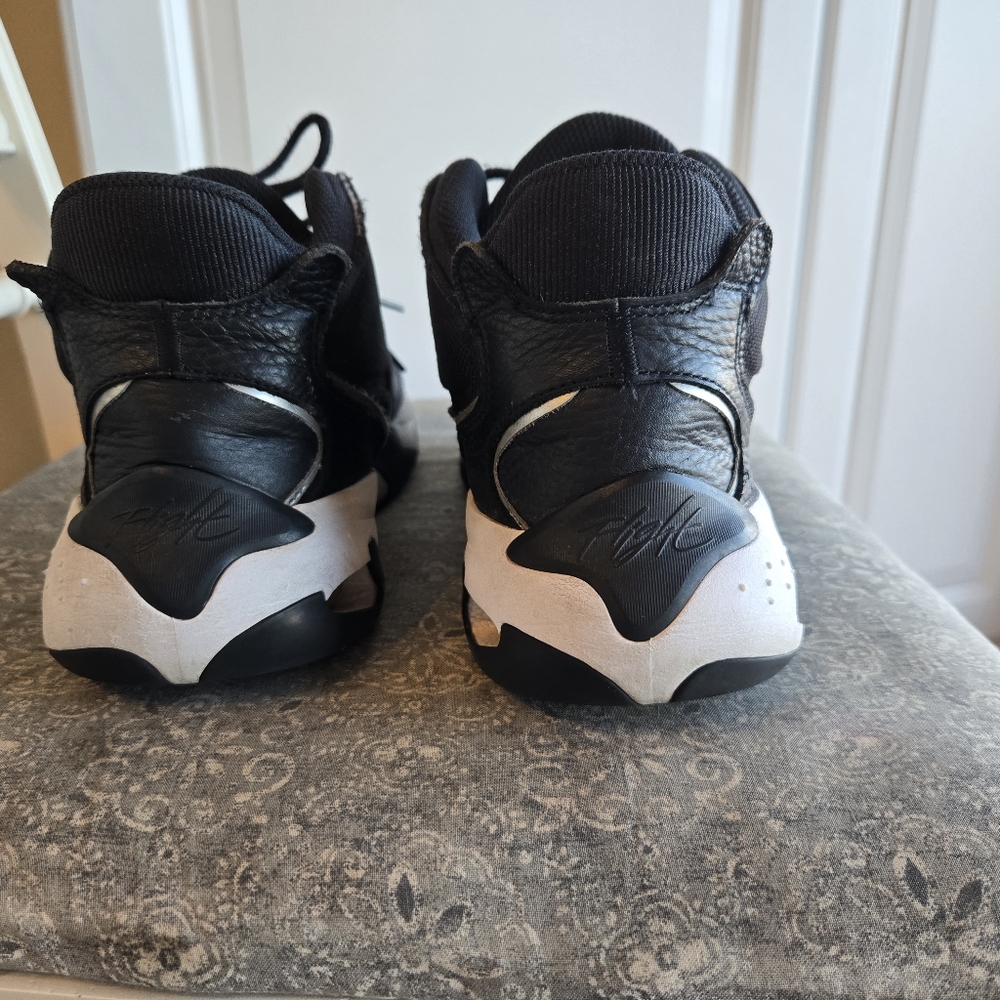 Mens Jordan's size 9.5 - Picture 2 of 10